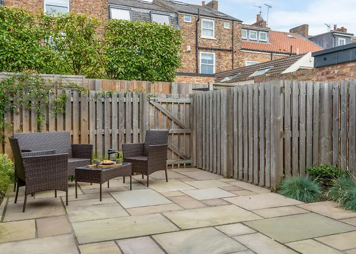 The Backyard No.2 Holiday home